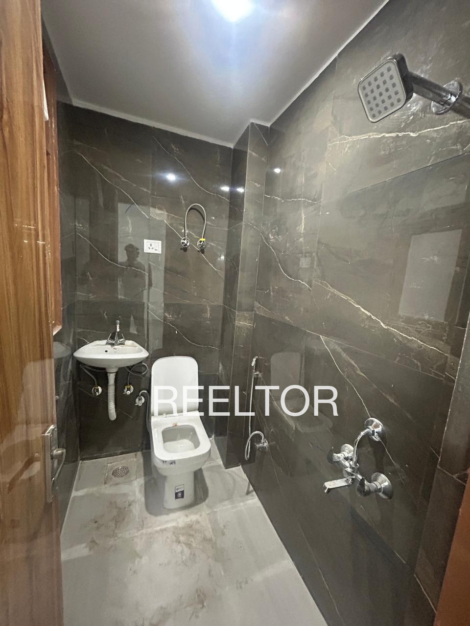 Pg For Rent In Mehana Theog