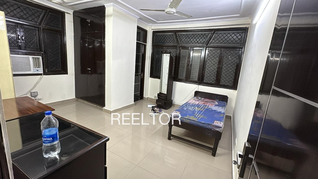 Pg For Rent In Pyare Ki Khirkai Sarmathura