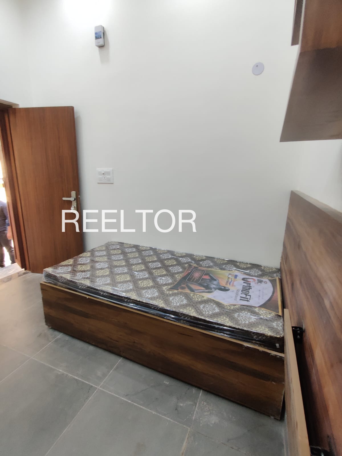 Pg For Rent In Chekar Kumharsain