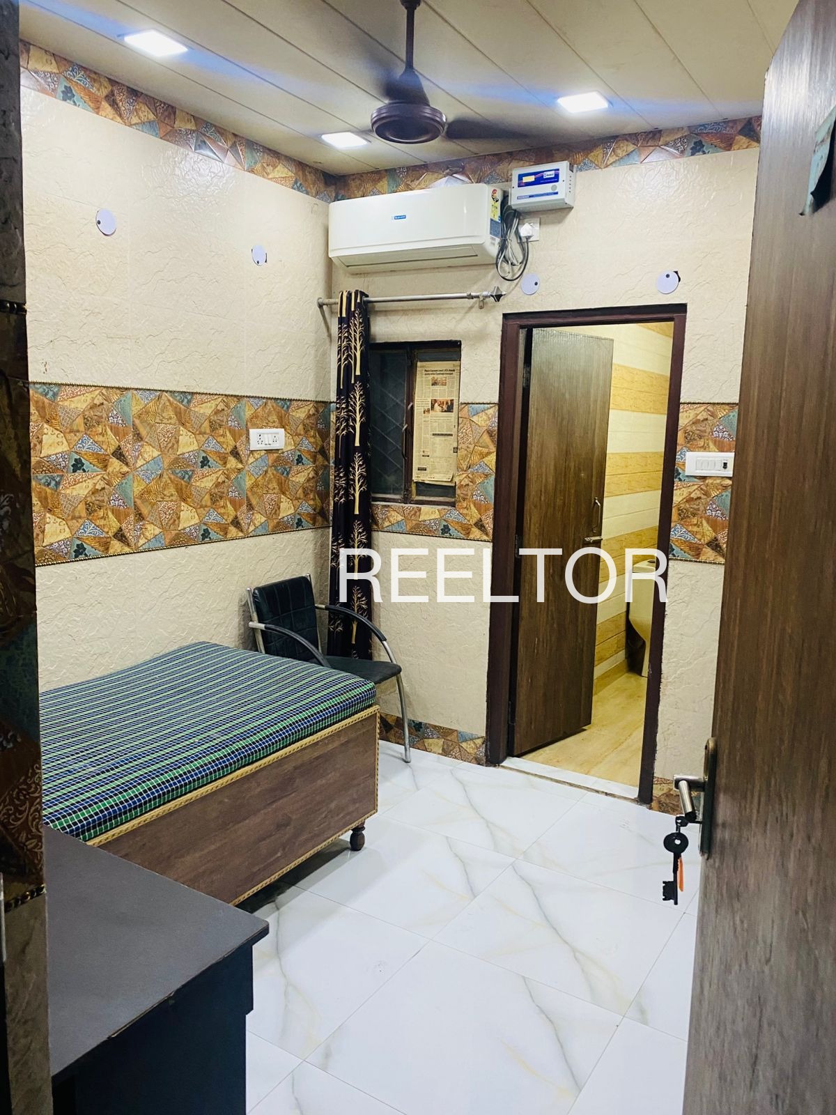 Pg For Rent In Vadukkumedu Kulithalai