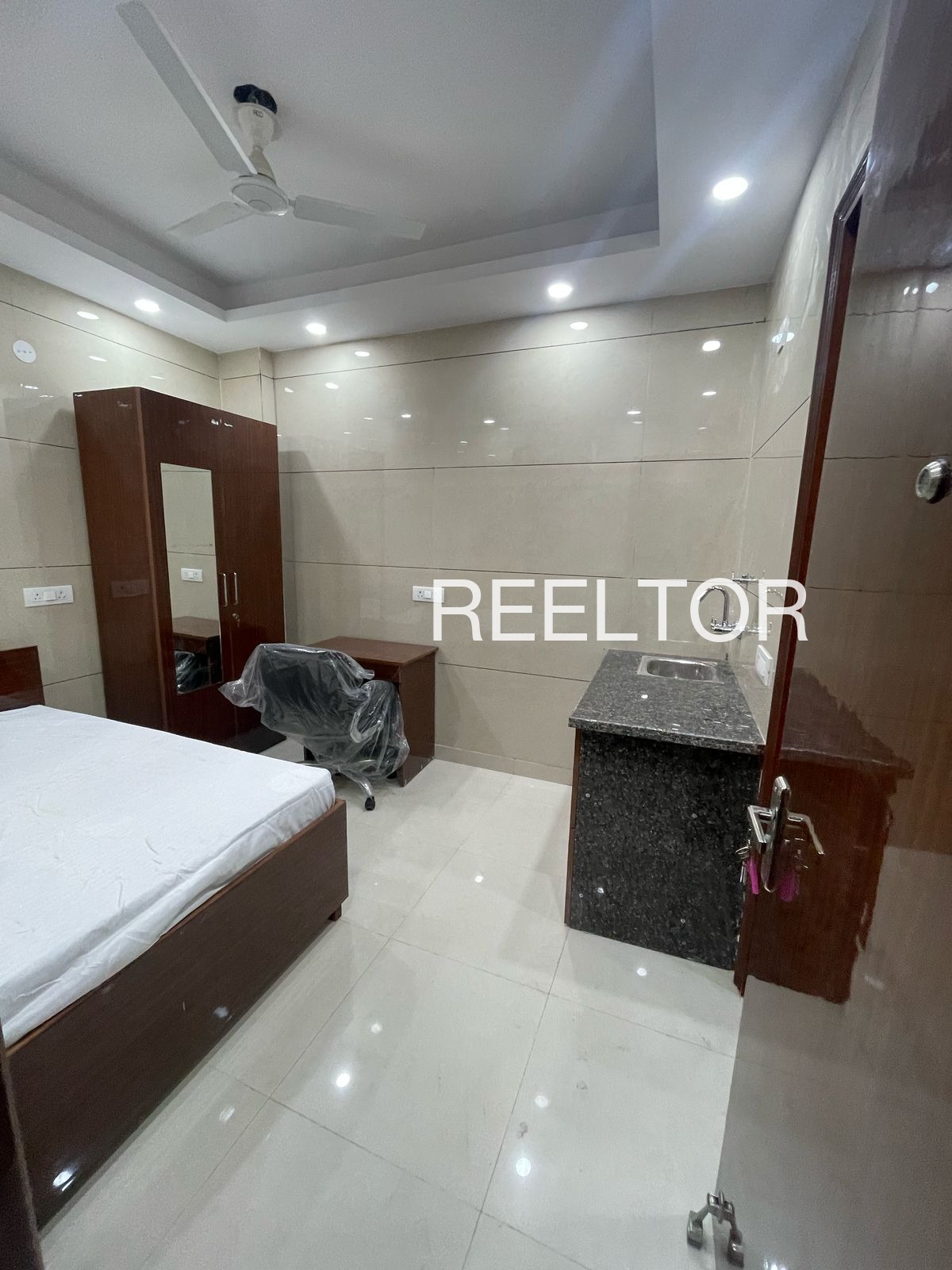 Pg For Rent In Galana Ladpura