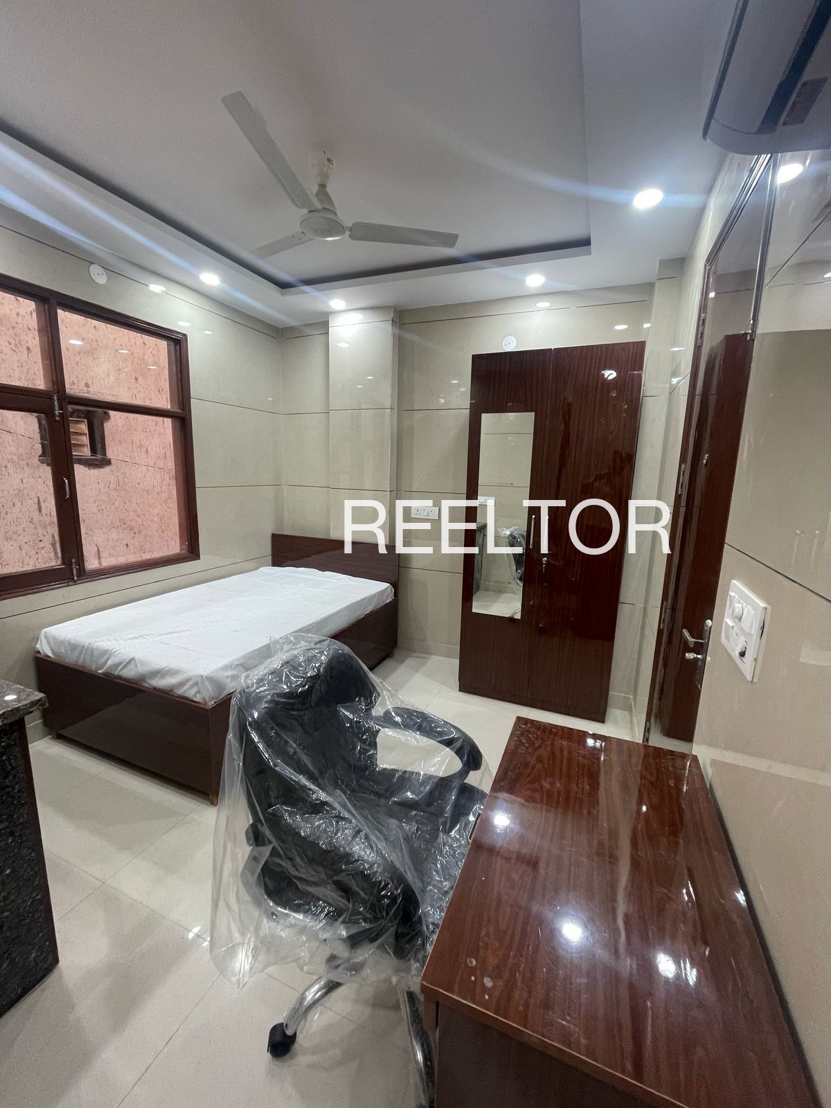 Pg For Rent In Veeragoundanpatti Kadavur