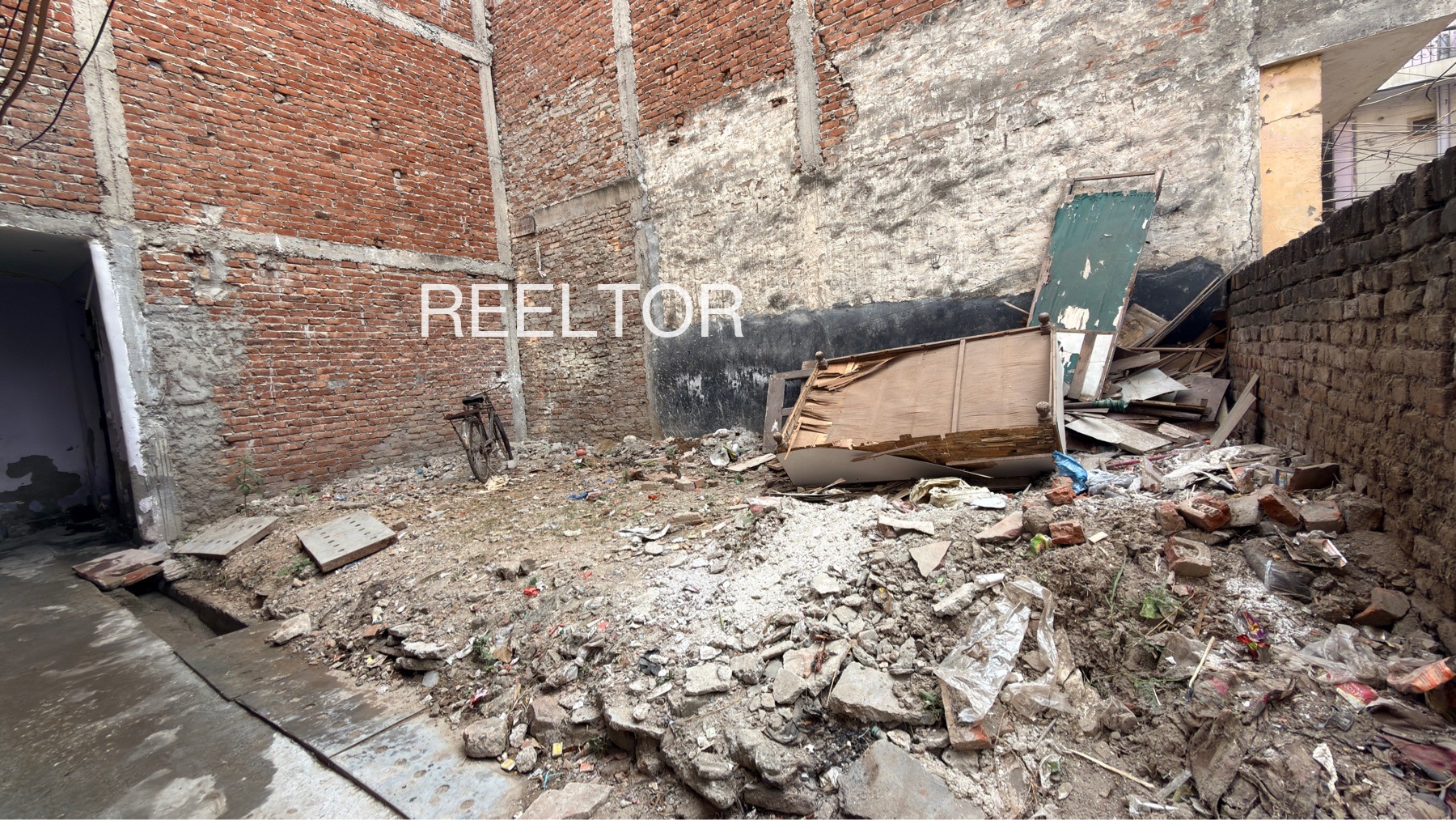 Plots For Sale In Sarauli Kundam