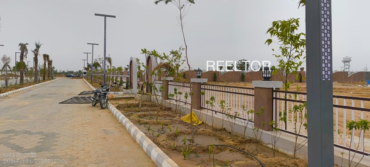 Plots For Sale In Badnawara Alot