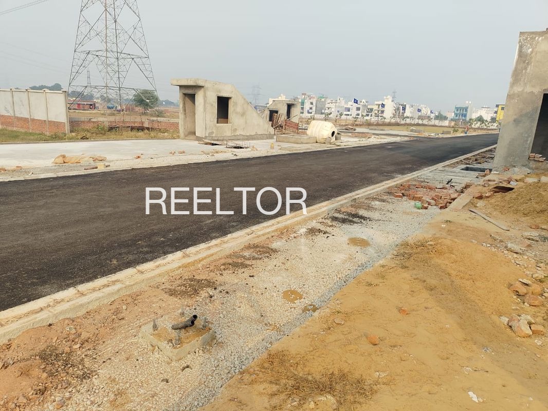 Plots For Sale In Nedungotu Colony Adoor