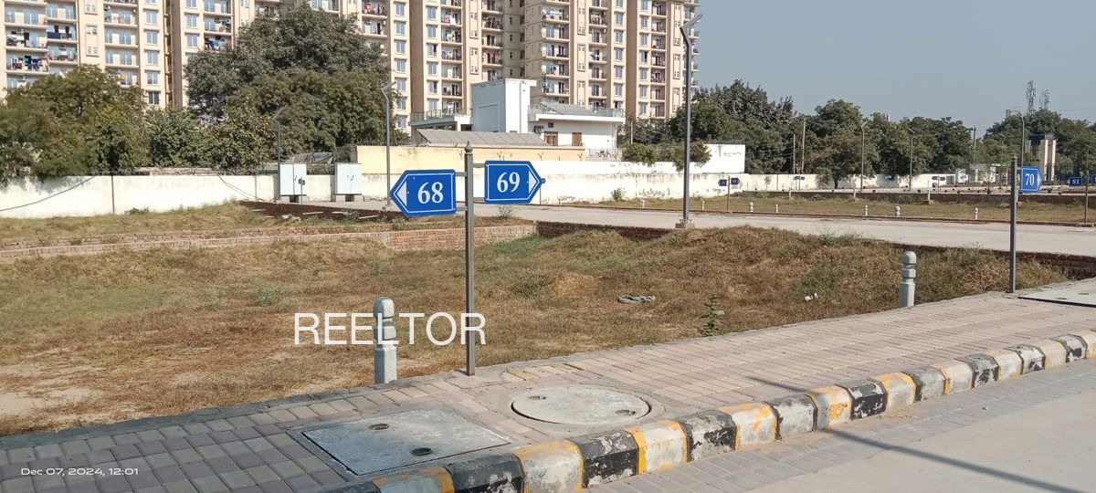 Plots For Sale In Chhapryai Berasia