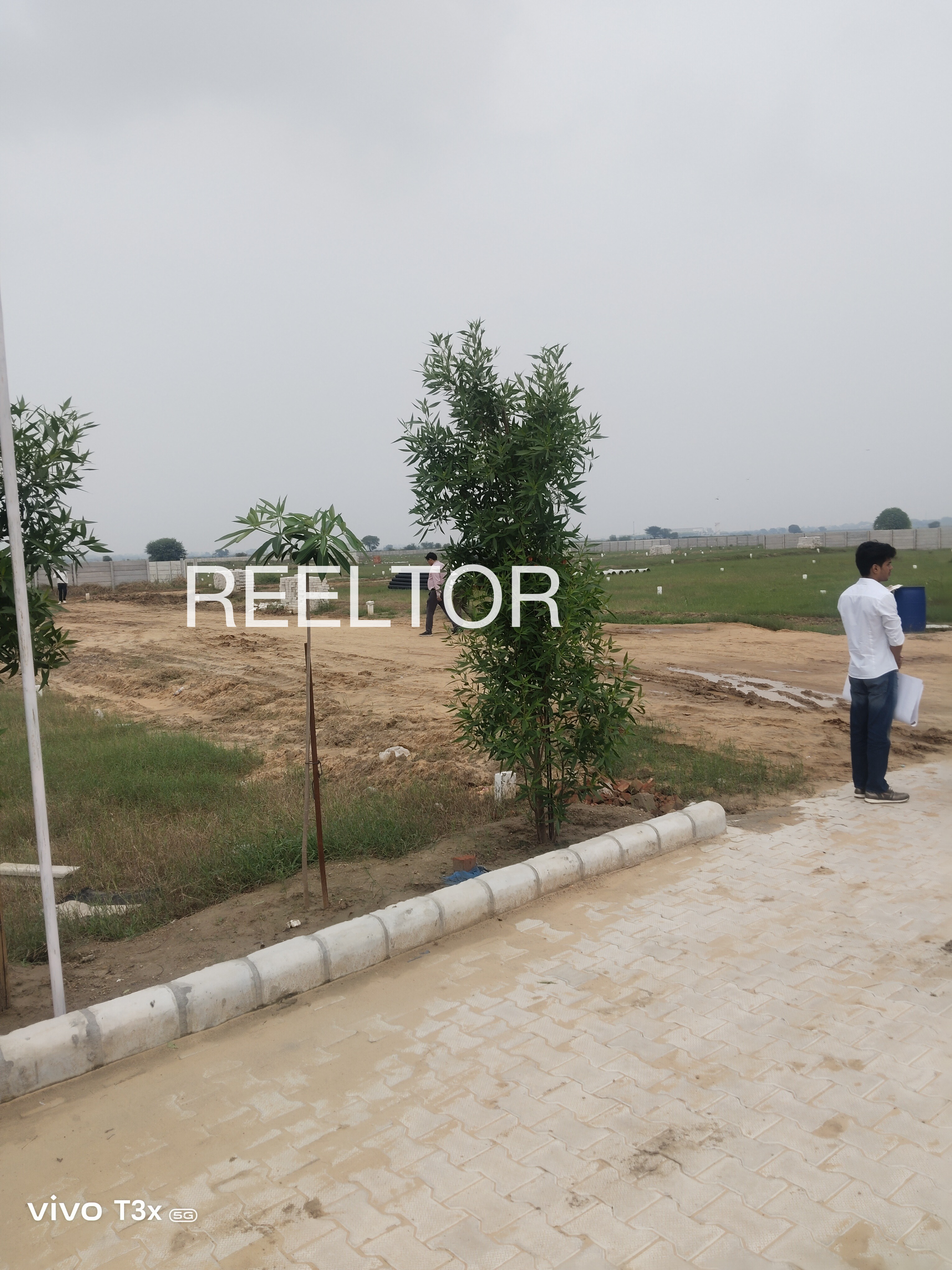 Plots For Sale In Khusiyalka Pura Bari