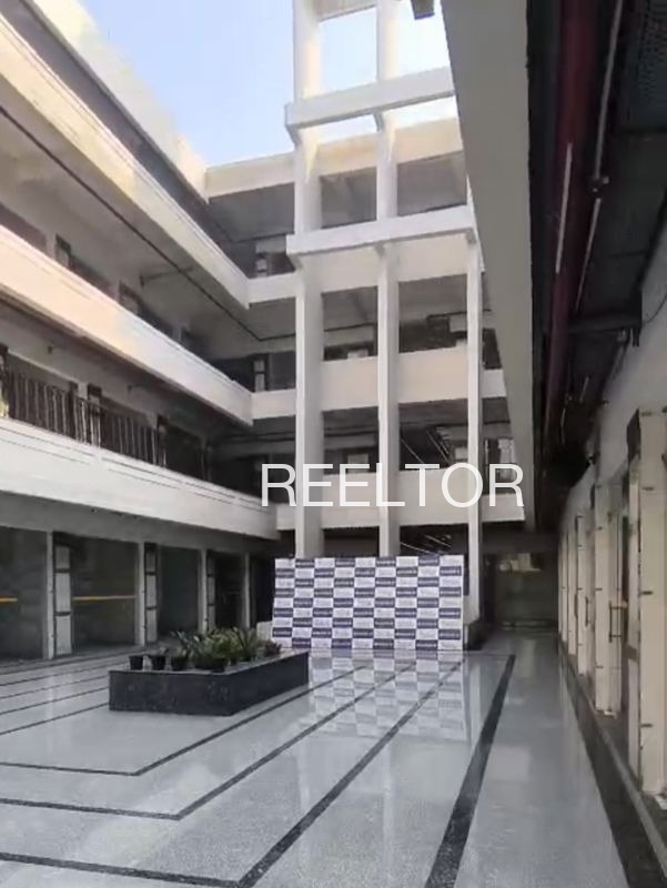 Showroom For Rent In Dopur Bassi