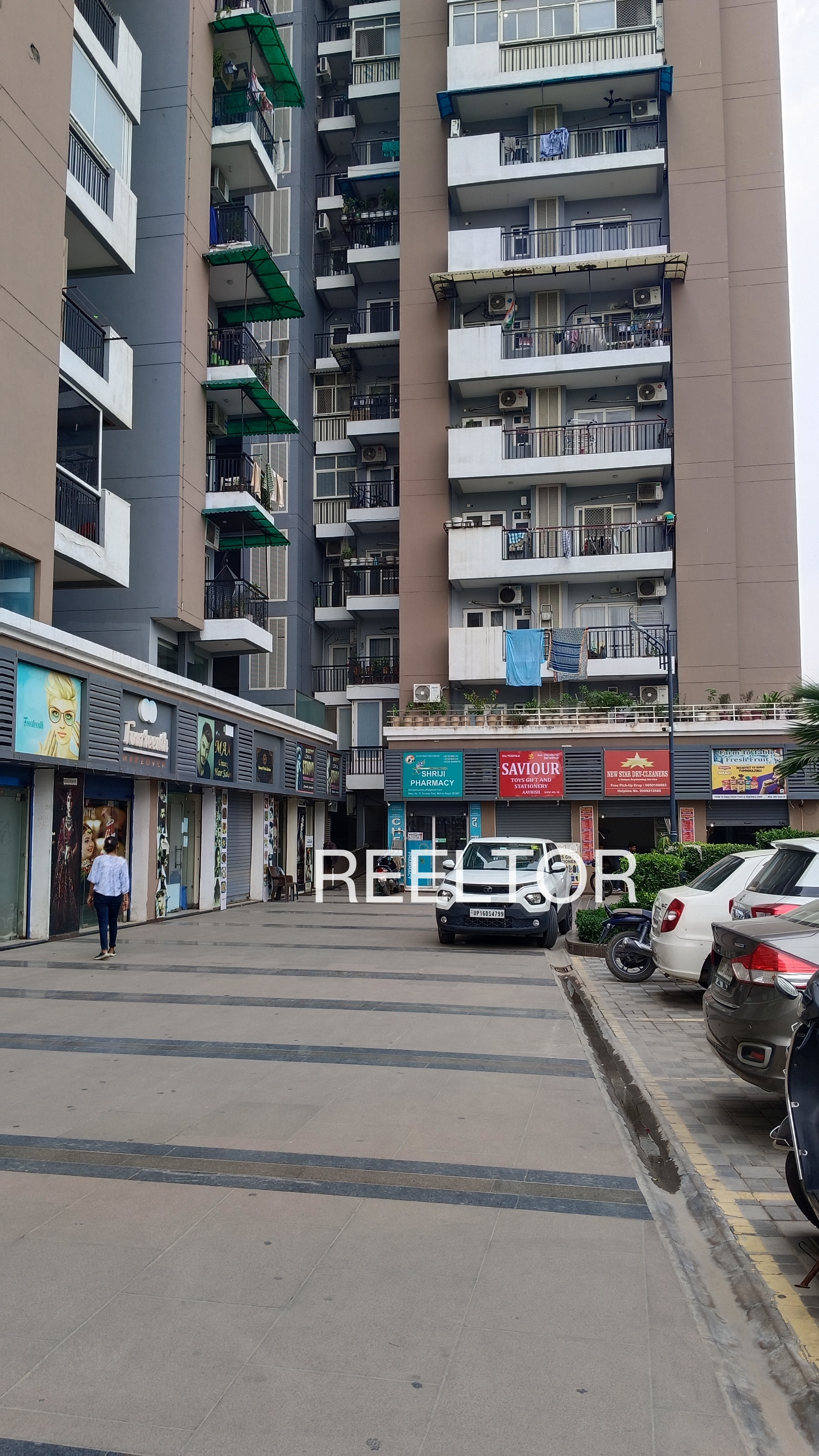 Shop For Sale In Pingor Hassanpur