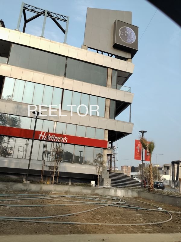 Shop For Sale In Rahimpura Naya Gaon Peeplu