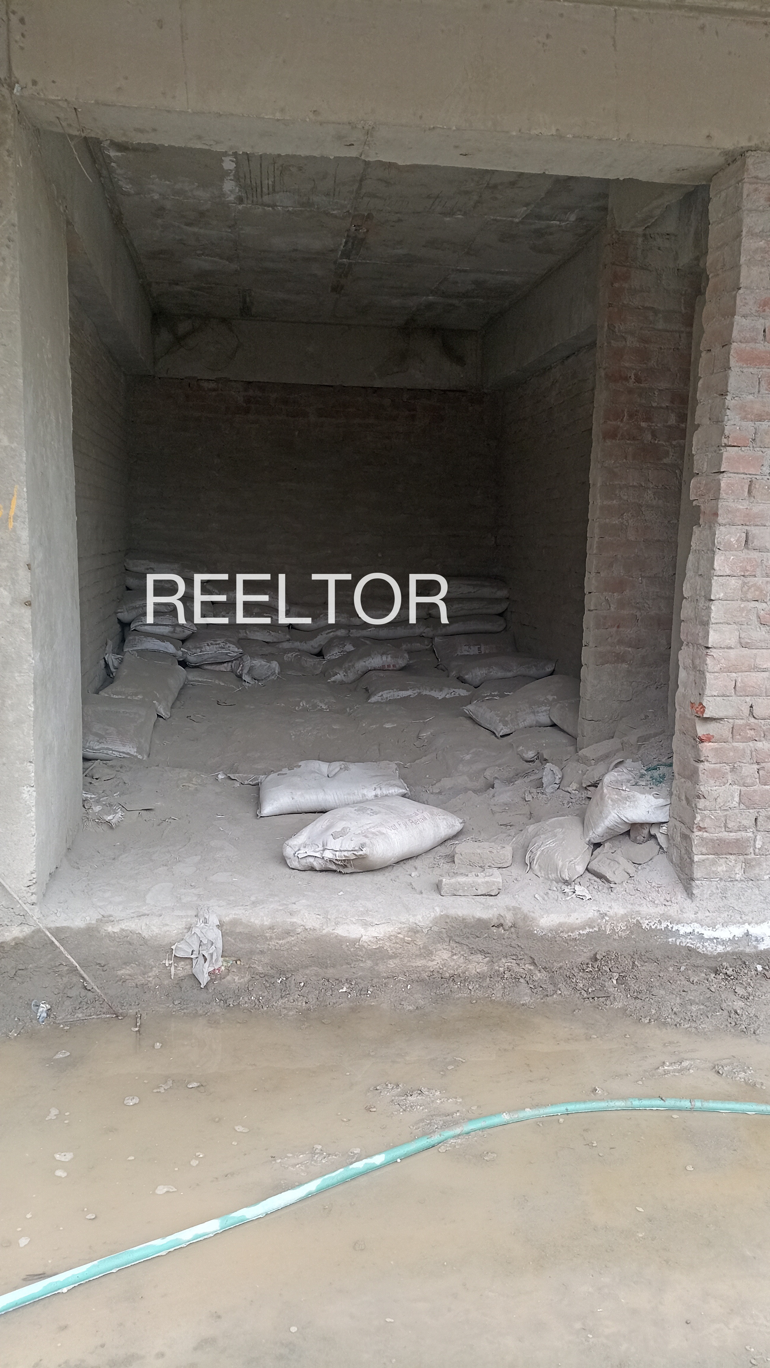 Shop For Rent In Nilgarh Goharganj
