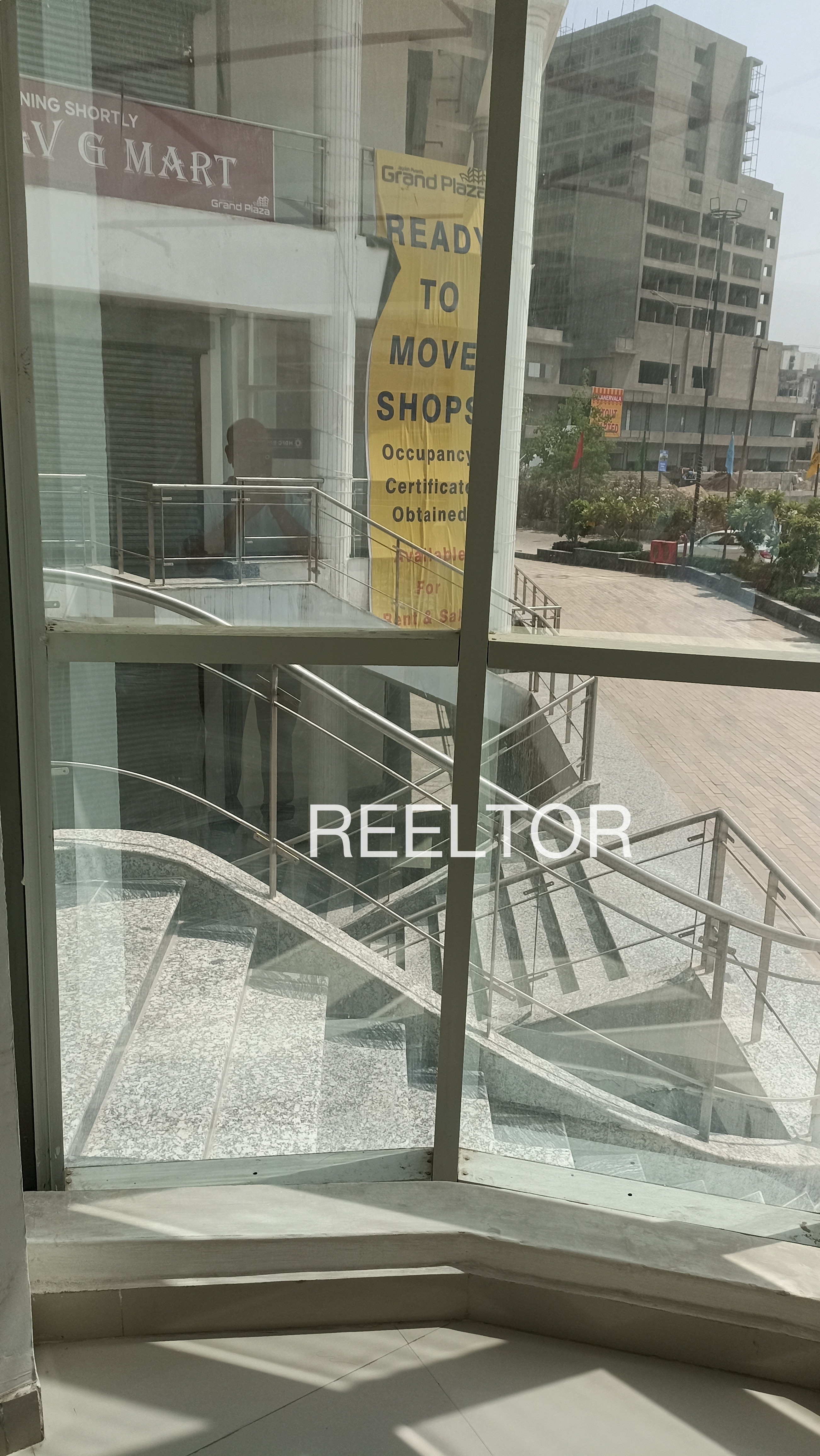 Showroom For Rent In Rajod Sardarpur