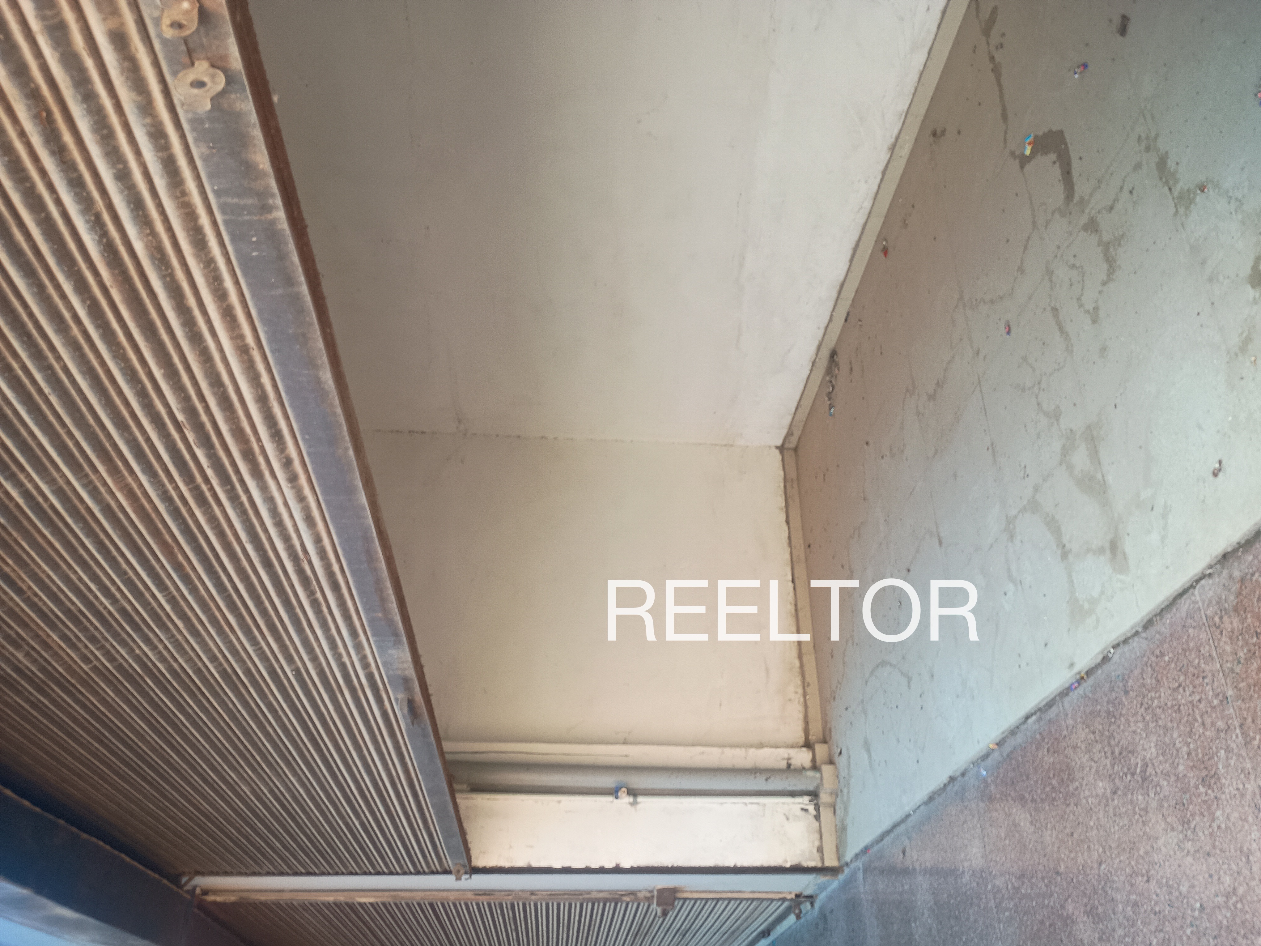 Showroom For Sale In Khakhara Tankara