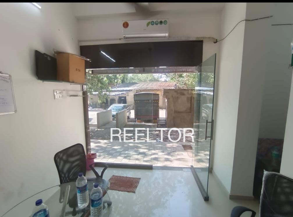 Showroom For Sale In Vannancheri Arani
