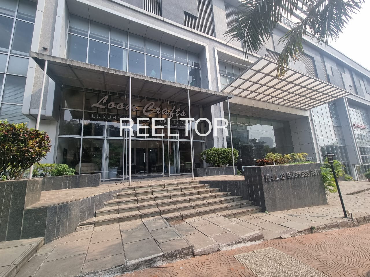 Showroom For Sale In Gamda Abapura