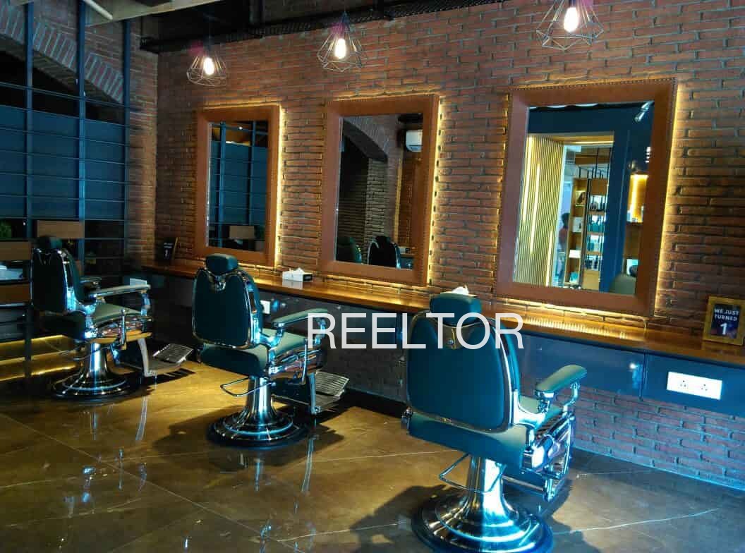 Showroom For Rent In Wahad Tanda Kandhar