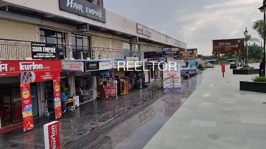 Showroom For Sale In Welavad Shahada