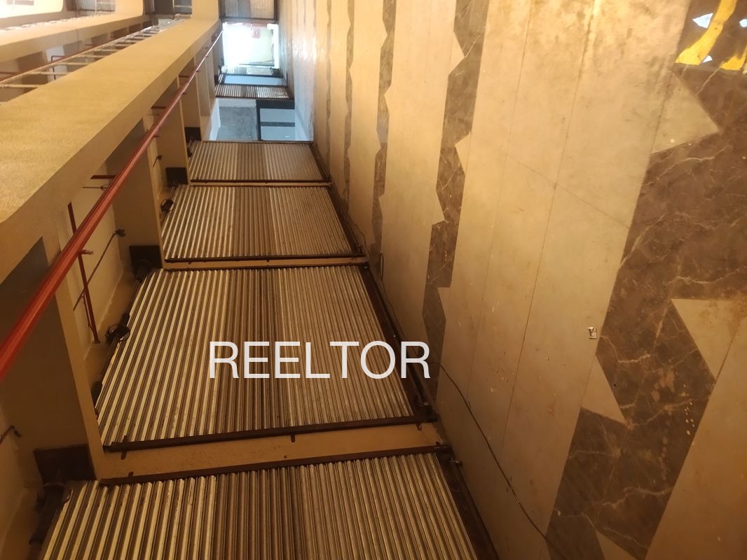 Showroom For Rent In Pakhojia Mau