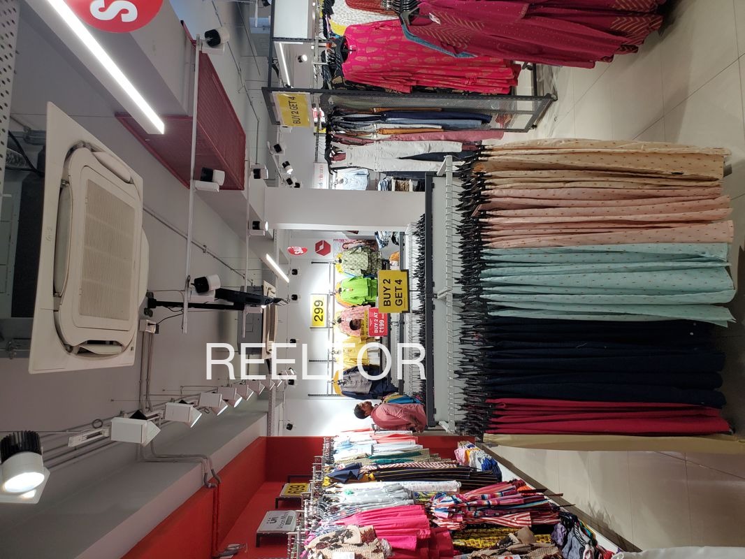 Showroom For Rent In Karandi Jakhal