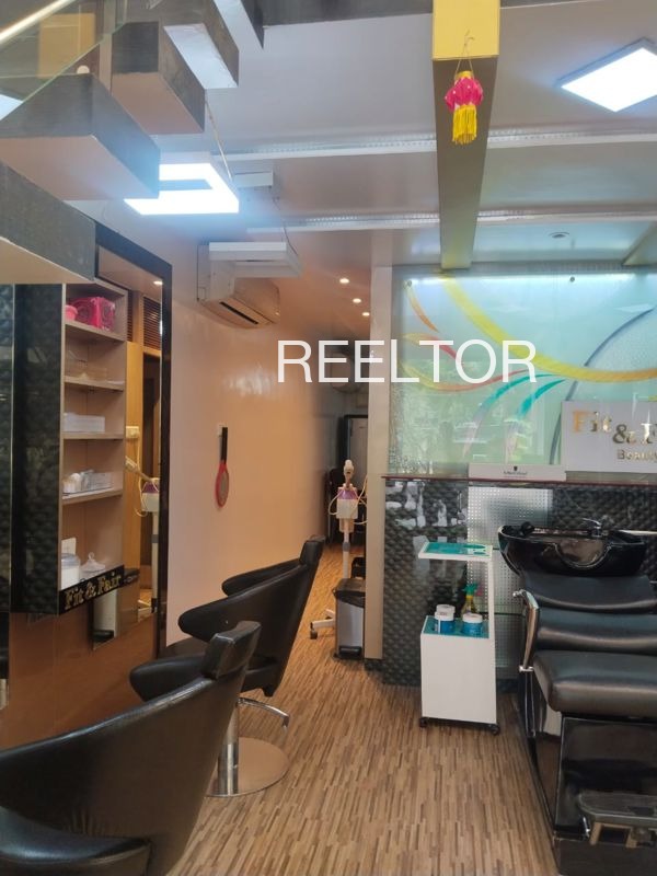Showroom For Sale In Kankoli Sepau