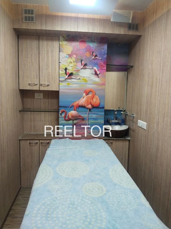 Showroom For Sale In Bolaj Kolaras