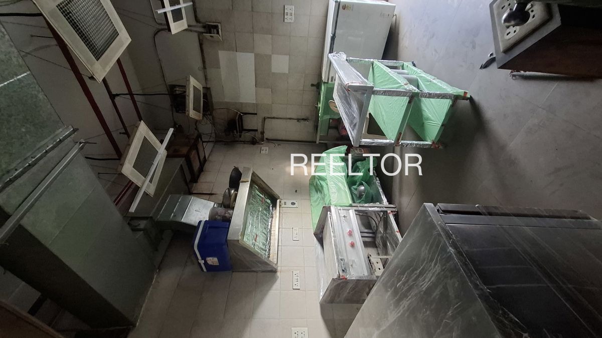 Showroom For Sale In Vithalapur Atpadi