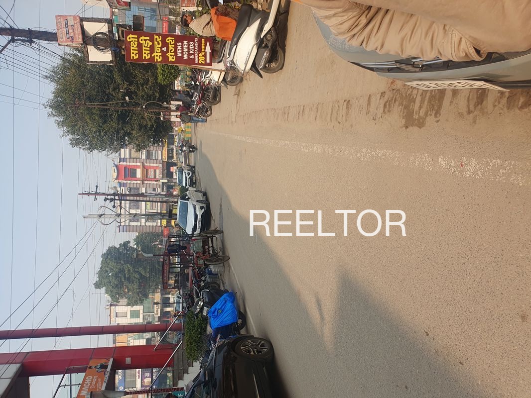 Showroom For Sale In Madargom Kulgam