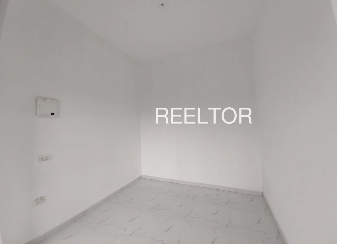 Showroom For Rent In Garkan Seoni