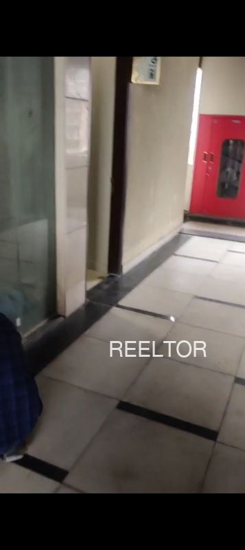 Showroom For Rent In Jamrauli Ka Guwara Reni
