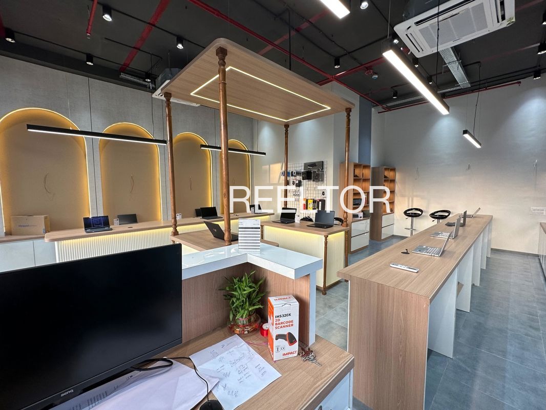 Showroom For Sale In Dabla Meo Reni