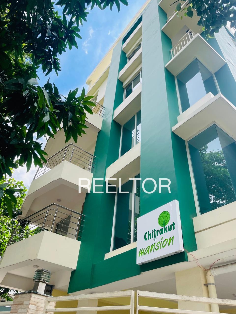 Showroom For Sale In Ronsara Ghati Silwani