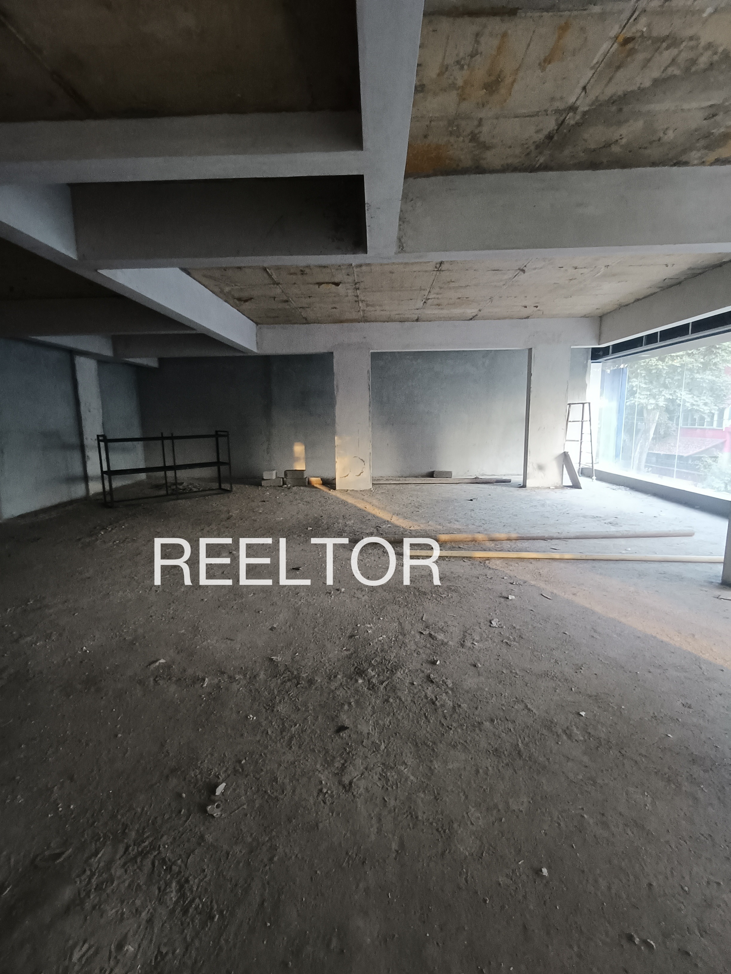 Showroom For Sale In Banavadi Magadiu