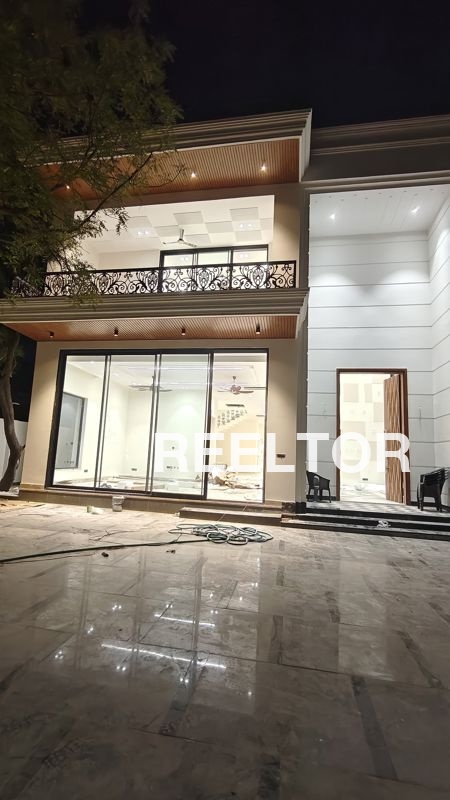 Shop For Rent In Begampur Rohini