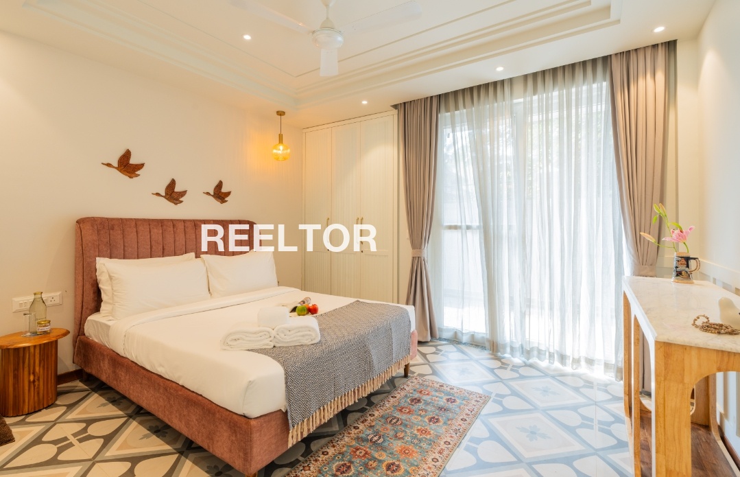 Paying Guest Near Salt Lake Sector 5