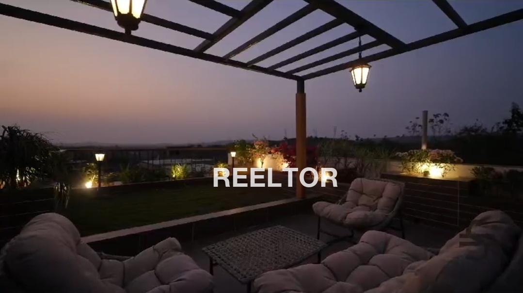 Shop Rent In Alpha One Mall Ahmedabad