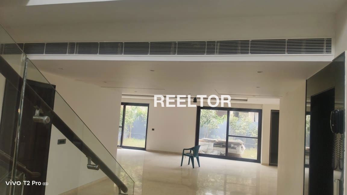 1 Rk In Kanjurmarg East For Rent