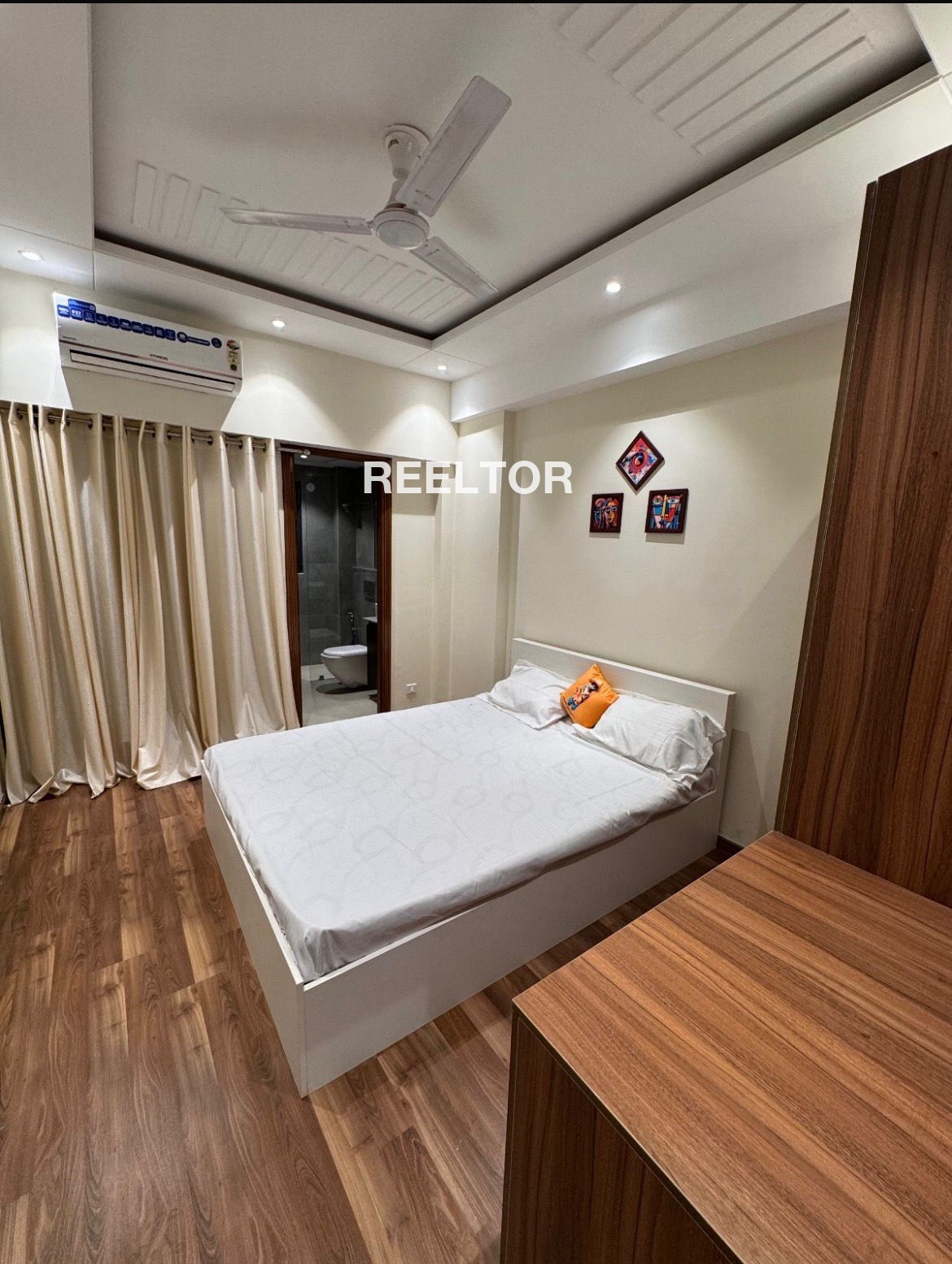 Villa For Sale In Jhatta Gautam Buddha Nagar