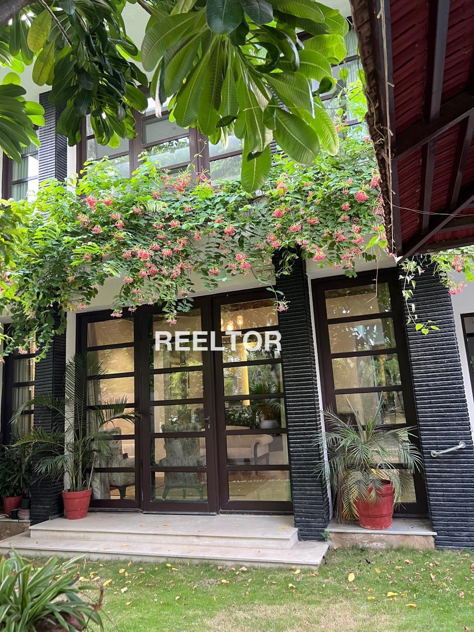 Villa For Rent In Ankhir Faridabad