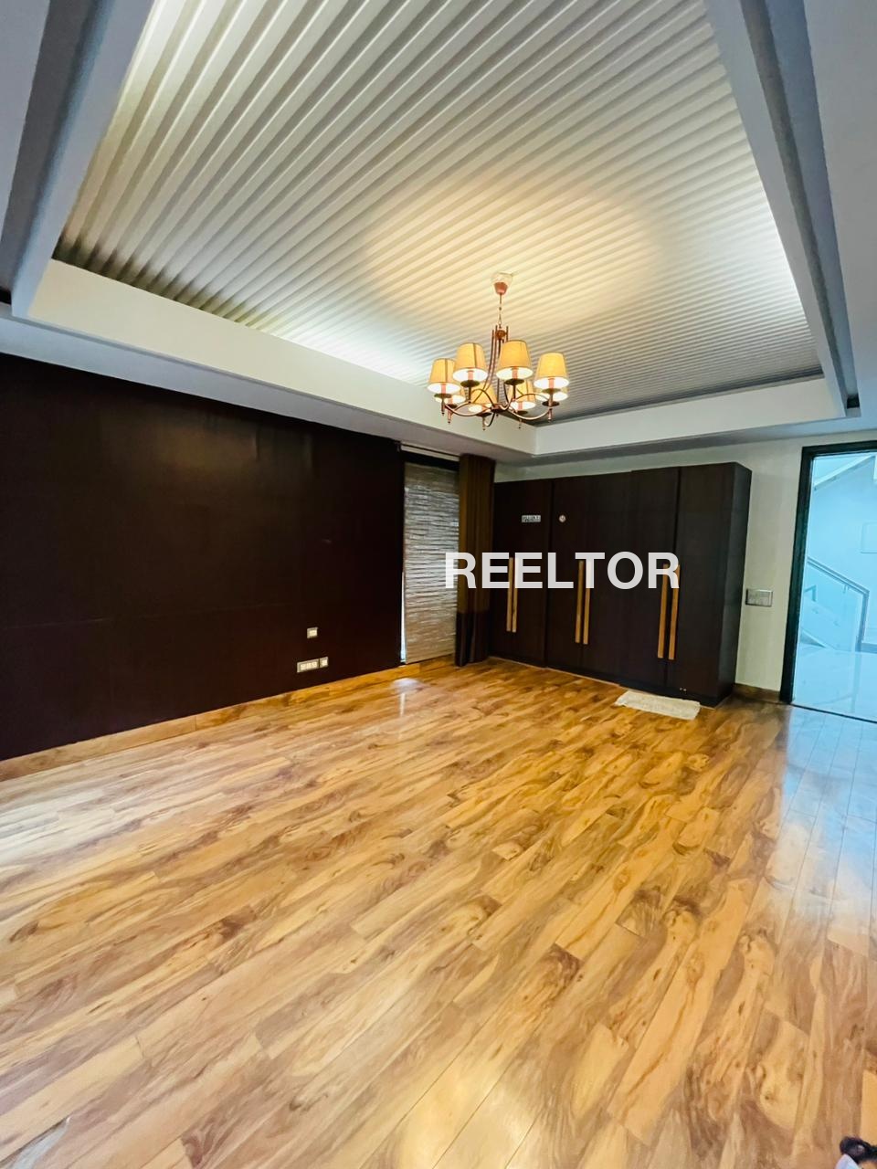 Villa For Sale In Tomdaga Nawa Bazar