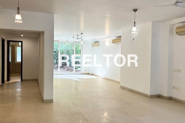 Shop Rent In Alpha One Mall Ahmedabad