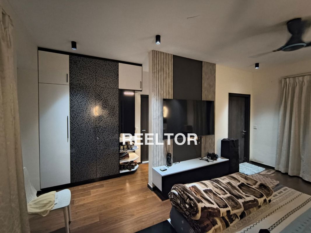 Villa For Sale In Paikan Bhangar