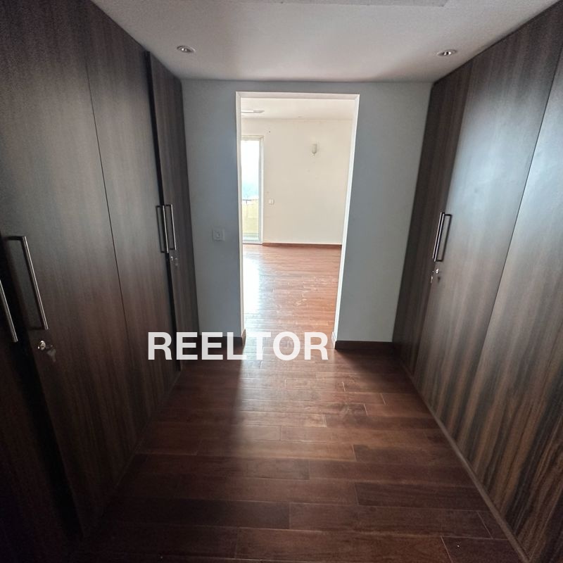 Dlf Exclusive Floors Gurgaon