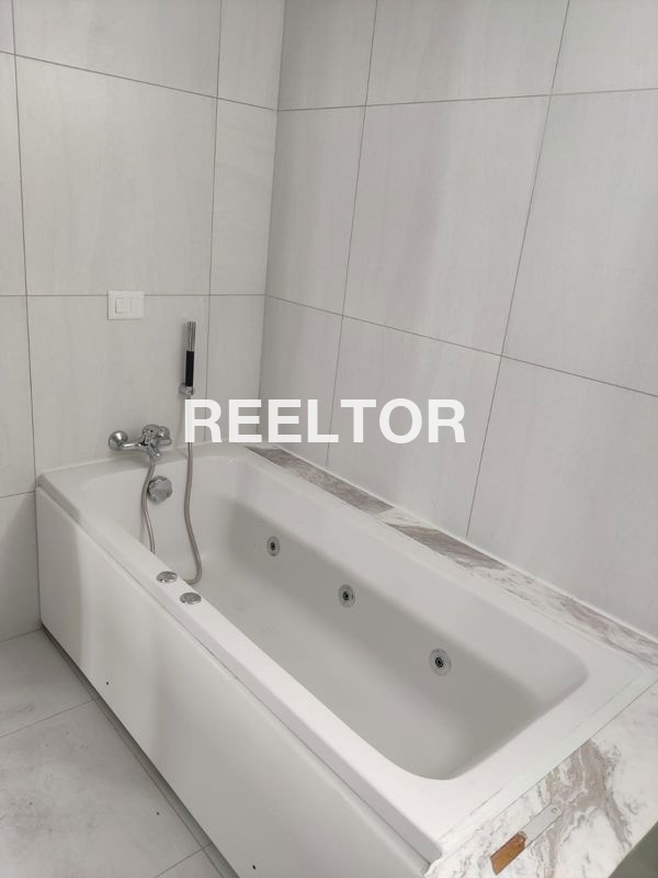 Shop For Sale In Arya Samaj Road Uttam Nagar