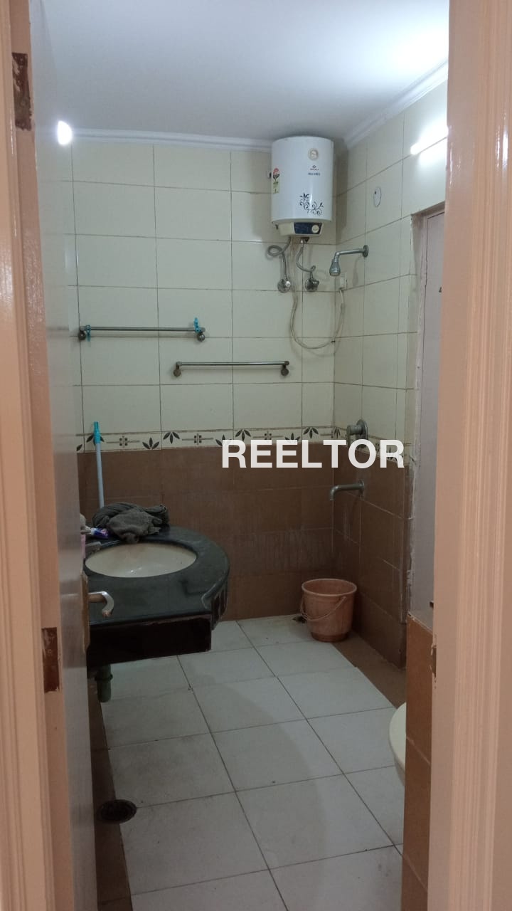Shop For Rent In Noor Nagar Defence Colony