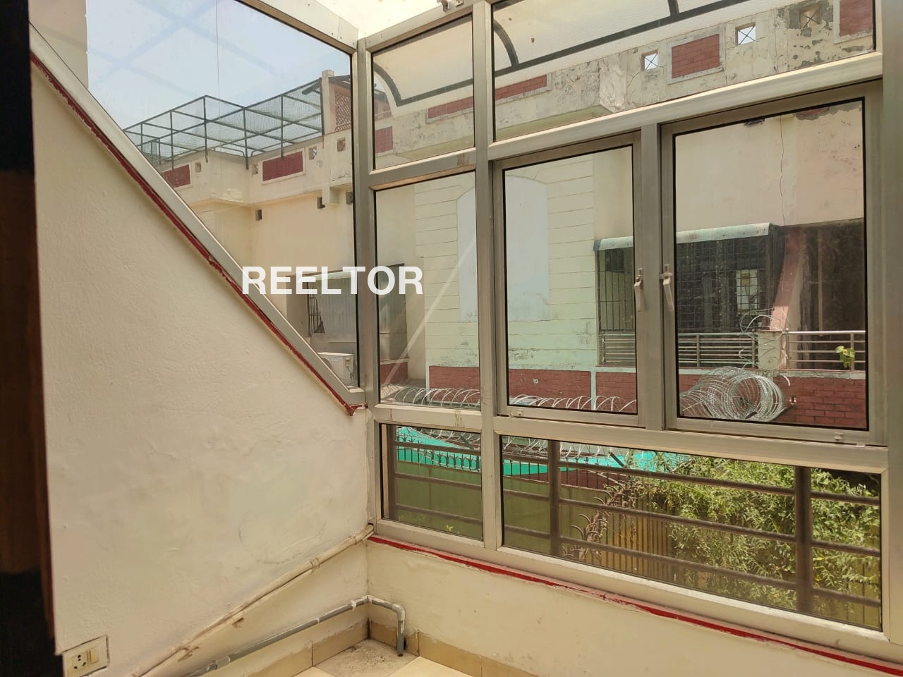 Villa For Sale In Maharani Bagh Defence Colony