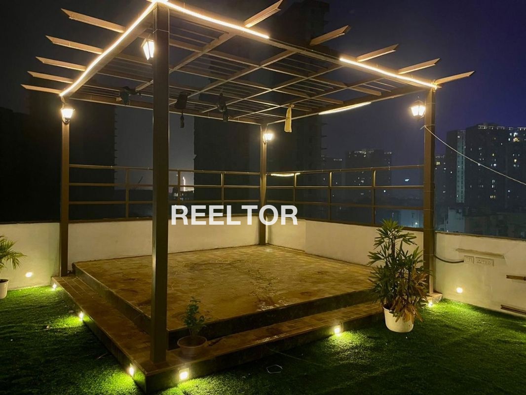 Shop For Rent In Gift Gandhinagar