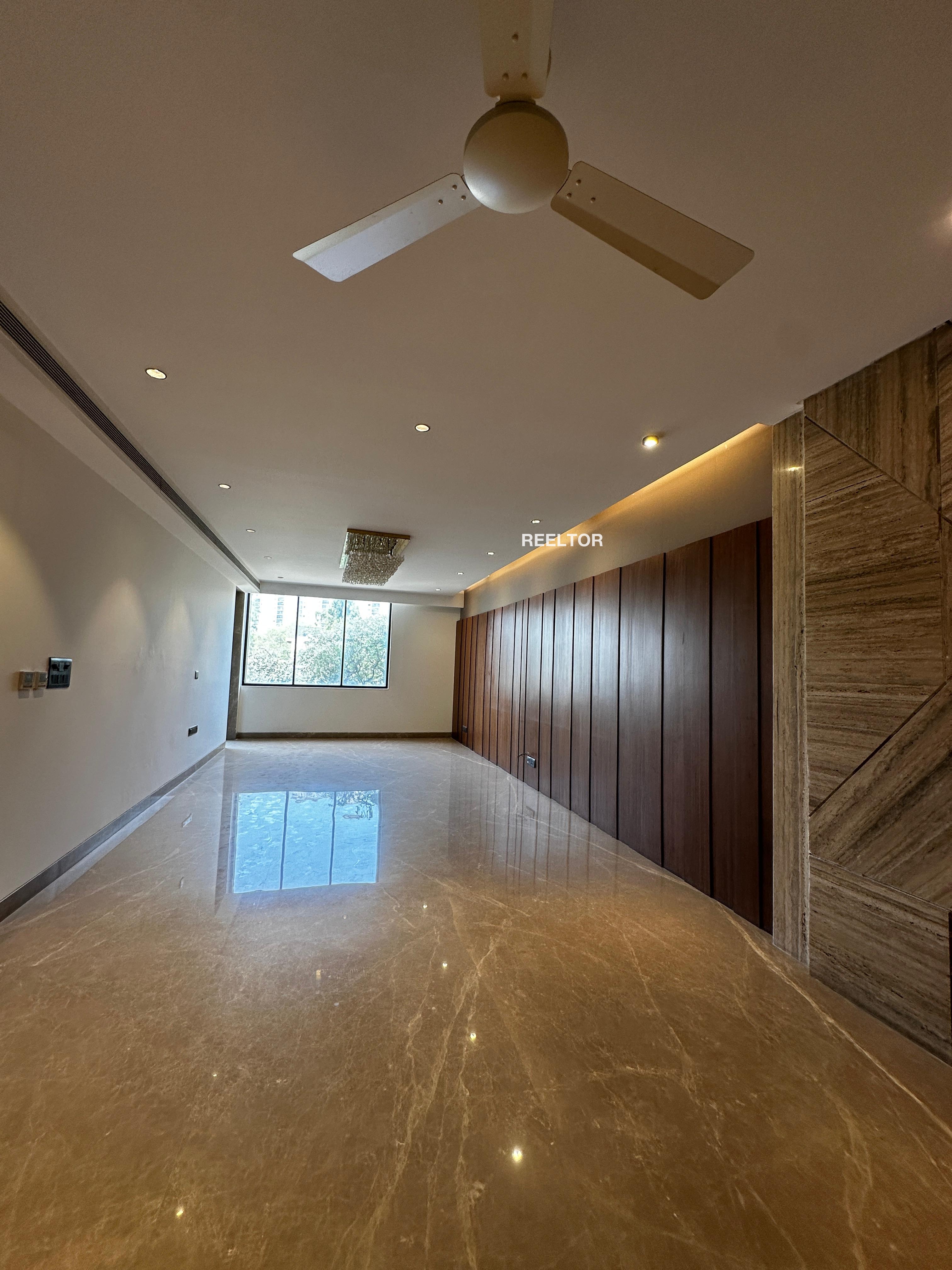 Shop Rent In Maninagar