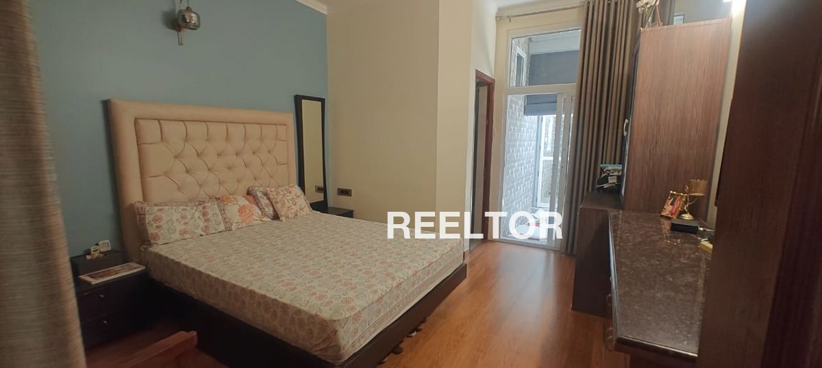 Villa For Sale In Vizhuthavadi Uthiramerur