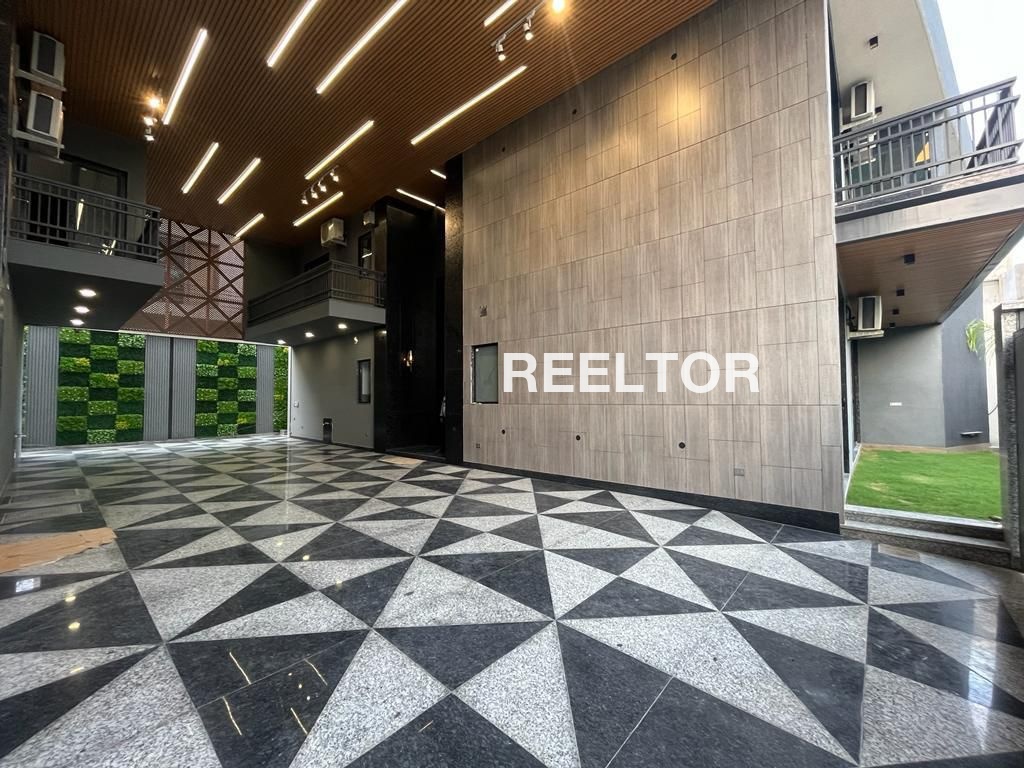 Villa For Rent In Siruniam Ponneri