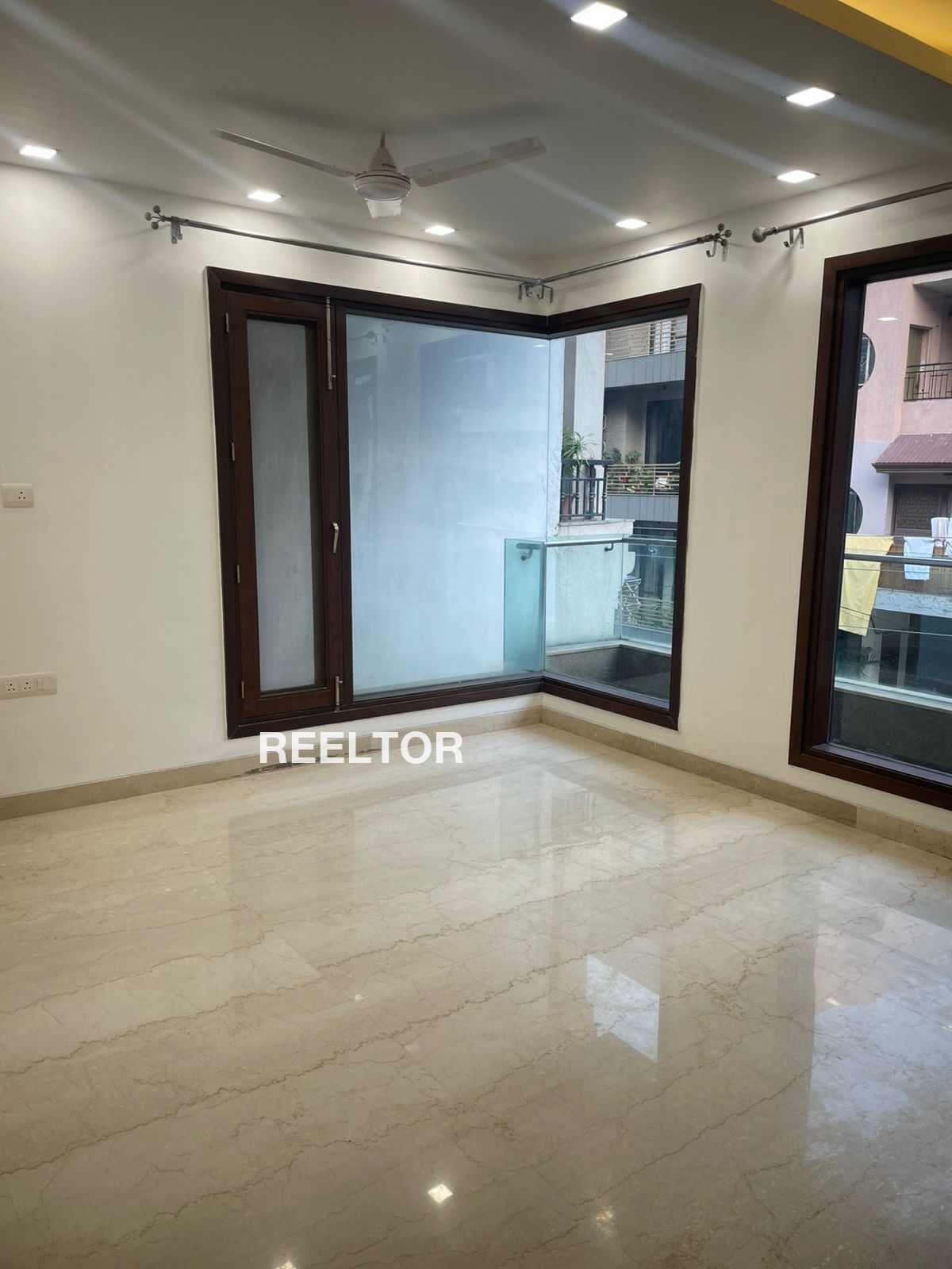 Shop For Rent In Ajmera Haveli